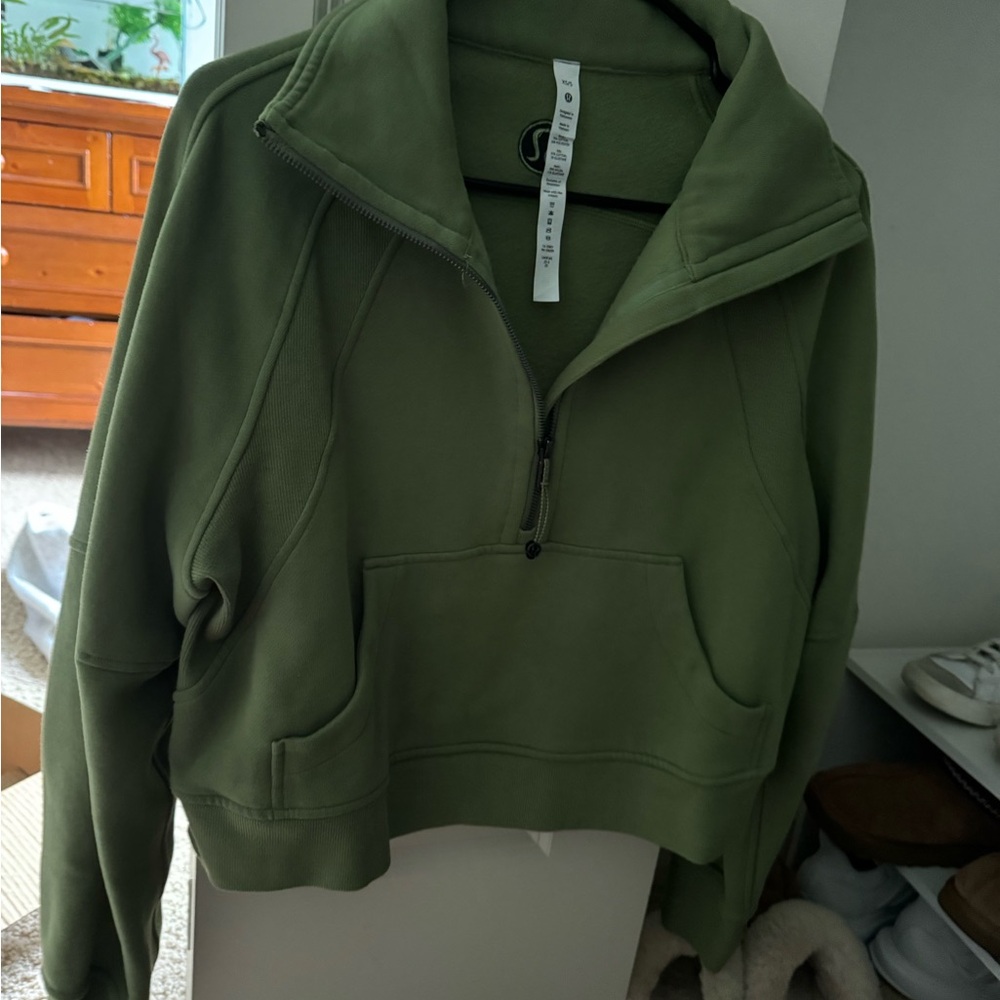 Green Foliage Lululemon Scuba